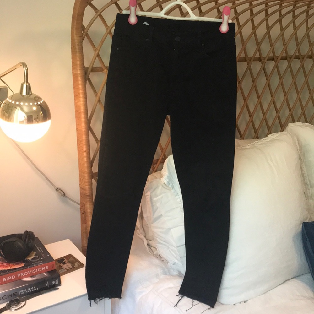Mother Raw Edge Trendy Jeans